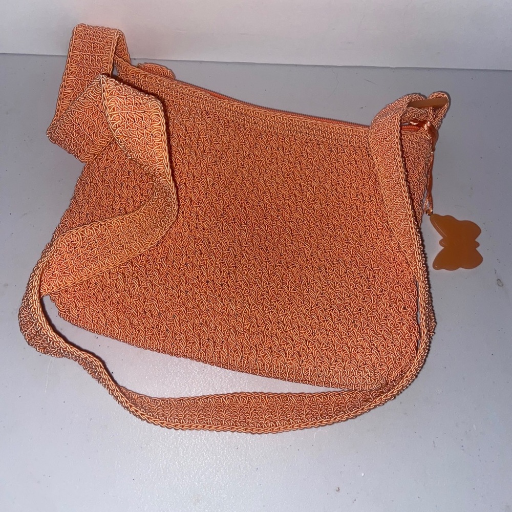 Liz Claiborne purse salmon pink, woven design with butterfly charm 🦋 summer bag